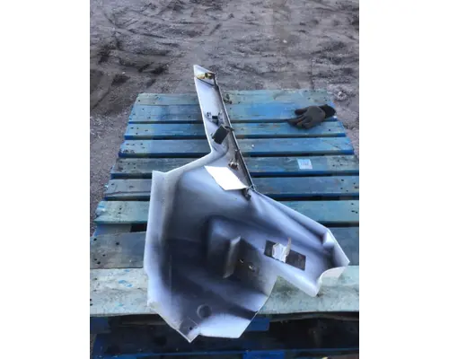 INTERNATIONAL LT625 Rocker Panel