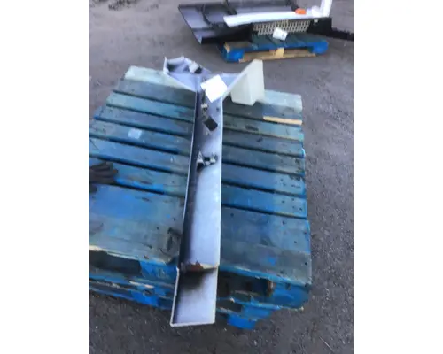 INTERNATIONAL LT625 Rocker Panel