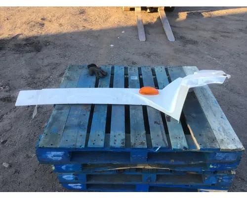 INTERNATIONAL LT625 Rocker Panel