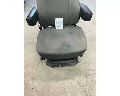 INTERNATIONAL LT625 Seat, Front