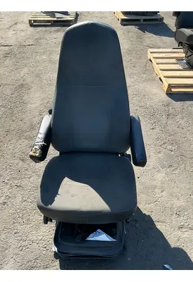 INTERNATIONAL LT625 Seat, Front