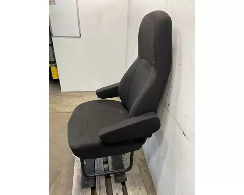 INTERNATIONAL LT625 Seat