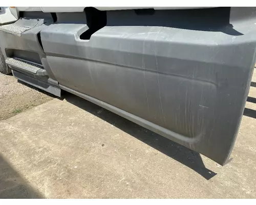 INTERNATIONAL LT625 Side Extender