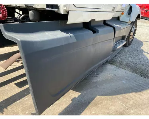 INTERNATIONAL LT625 Side Extender