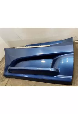 INTERNATIONAL LT625 Side Fairing