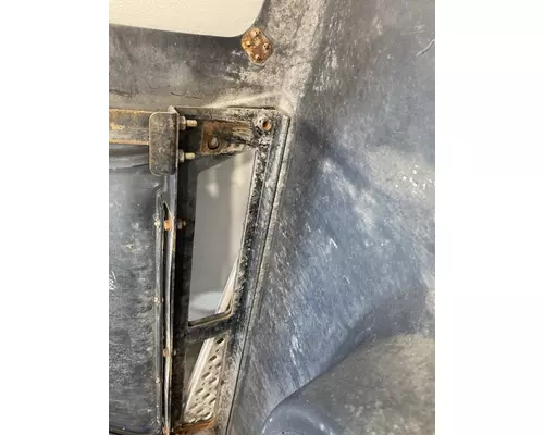 INTERNATIONAL LT625 Side Fairing