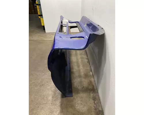 INTERNATIONAL LT625 Side Fairing