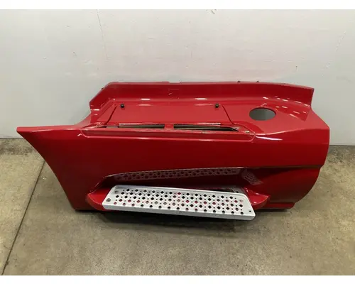 INTERNATIONAL LT625 Side Fairing