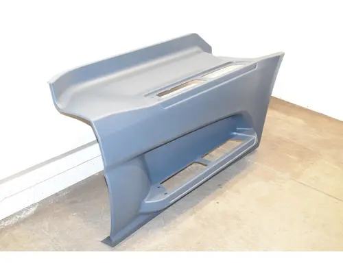 INTERNATIONAL LT625 Side Fairing