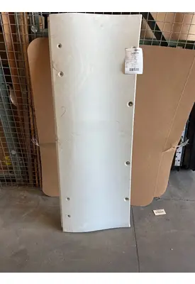 INTERNATIONAL LT625 Side Fairing