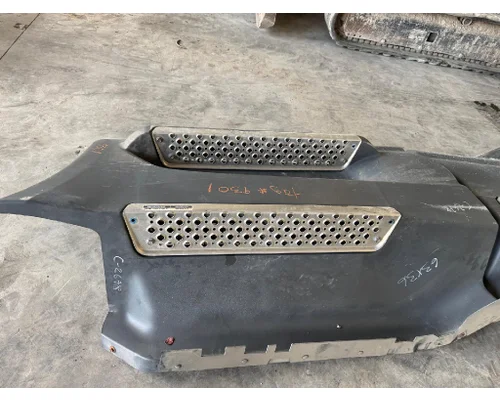 INTERNATIONAL LT625 Side Fairing