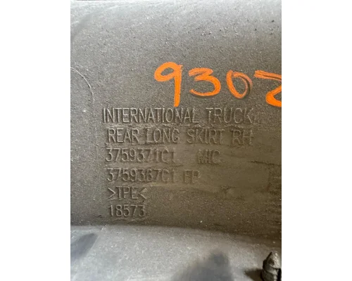 INTERNATIONAL LT625 Side Fairing