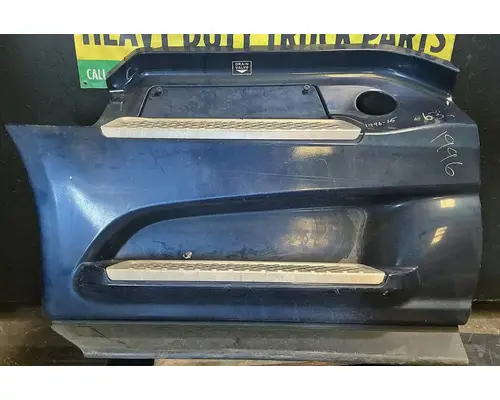 INTERNATIONAL LT625 Side Fairing