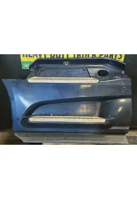 INTERNATIONAL LT625 Side Fairing