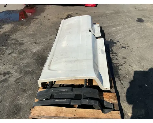 INTERNATIONAL LT625 Side Fairing