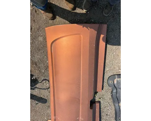 INTERNATIONAL LT625 Side Fairing
