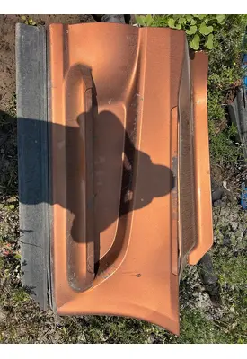 INTERNATIONAL LT625 Side Fairing