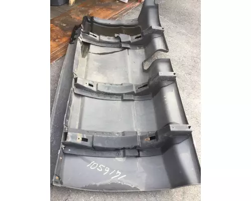 INTERNATIONAL LT625 Skirt