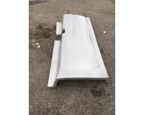 INTERNATIONAL LT625 Skirt