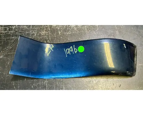 INTERNATIONAL LT625 Skirt