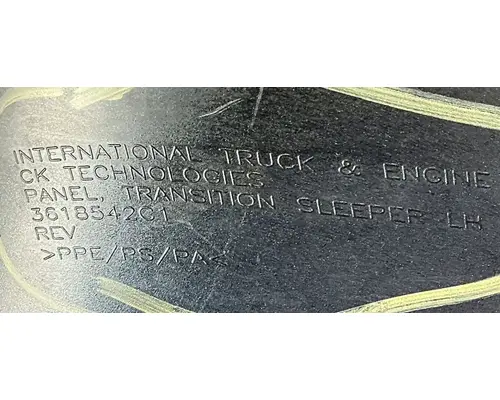 INTERNATIONAL LT625 Skirt