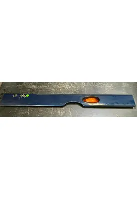 INTERNATIONAL LT625 Skirt