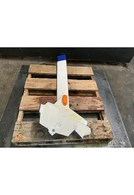 INTERNATIONAL LT625 Skirt