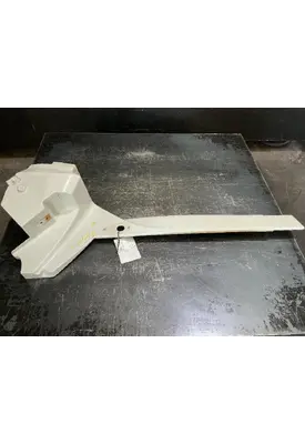 INTERNATIONAL LT625 Skirt