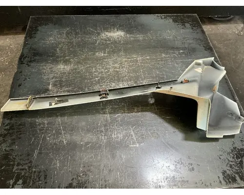 INTERNATIONAL LT625 Skirt