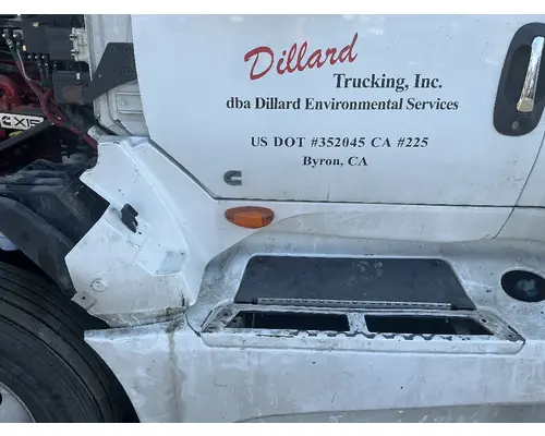 INTERNATIONAL LT625 Skirt