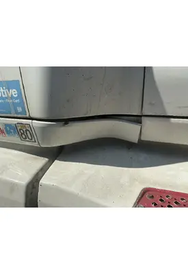 INTERNATIONAL LT625 Skirt