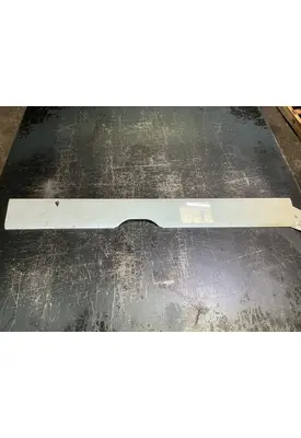 INTERNATIONAL LT625 Skirt