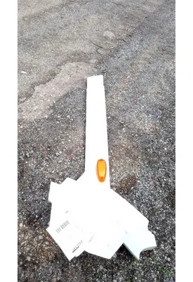 INTERNATIONAL LT625 Sleeper Fairing