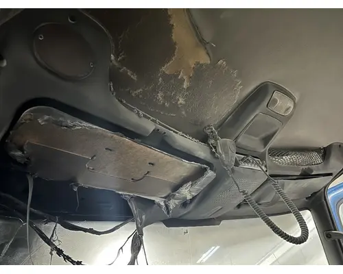 INTERNATIONAL LT625 Sleeper Fairing