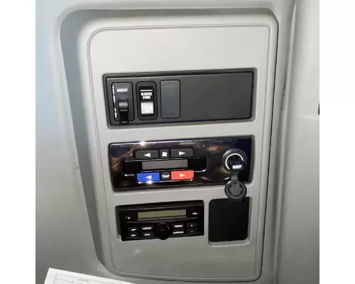 INTERNATIONAL LT625 Sleeper Temperature Controls