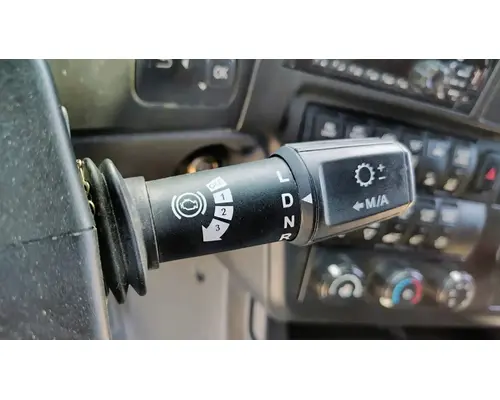 INTERNATIONAL LT625 Steering Column