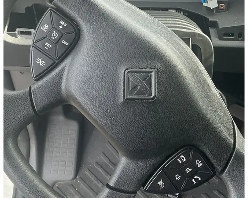 INTERNATIONAL LT625 Steering Wheel