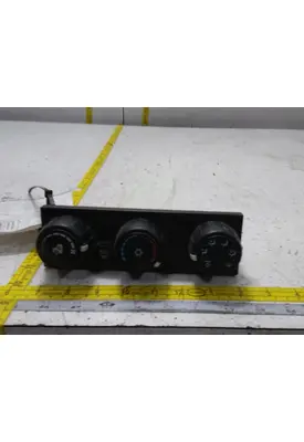 INTERNATIONAL LT625 Switch Clusters