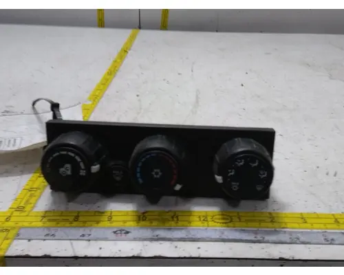 INTERNATIONAL LT625 Switch Panels 124