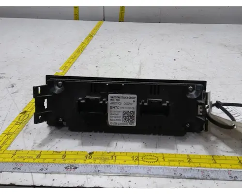 INTERNATIONAL LT625 Switch Panels 124