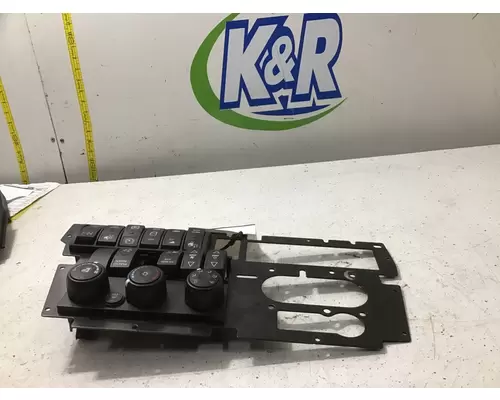 INTERNATIONAL LT625 Switch