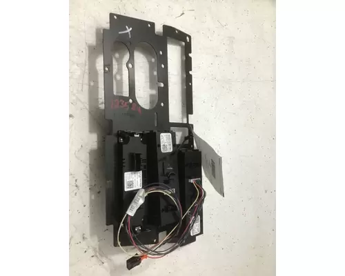 INTERNATIONAL LT625 Switch