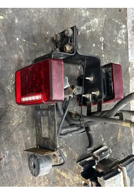INTERNATIONAL LT625 Tail Lamp