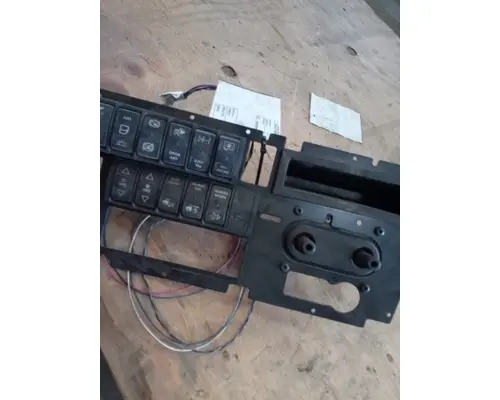 INTERNATIONAL LT625 Temperature Control