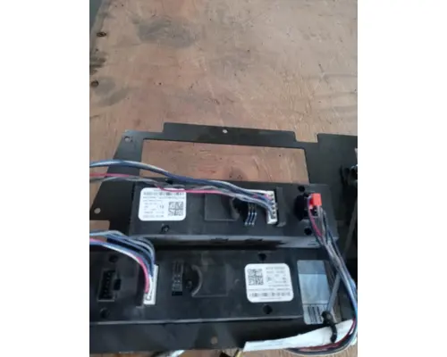 INTERNATIONAL LT625 Temperature Control