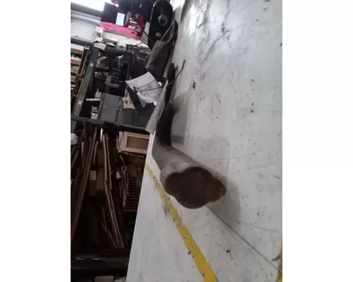 INTERNATIONAL LT625 Tow Hook
