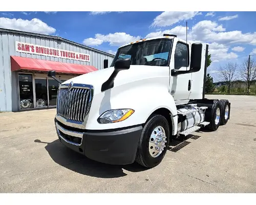 INTERNATIONAL LT625 Used Trucks