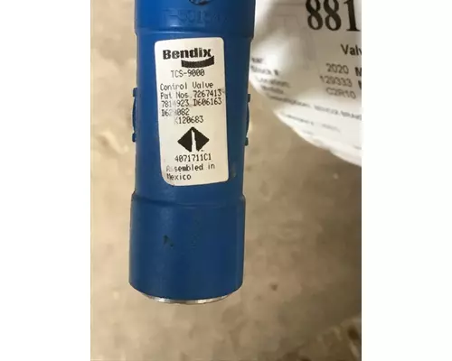 INTERNATIONAL LT625 VALVES