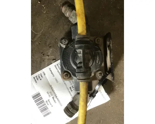 INTERNATIONAL LT625 VALVE