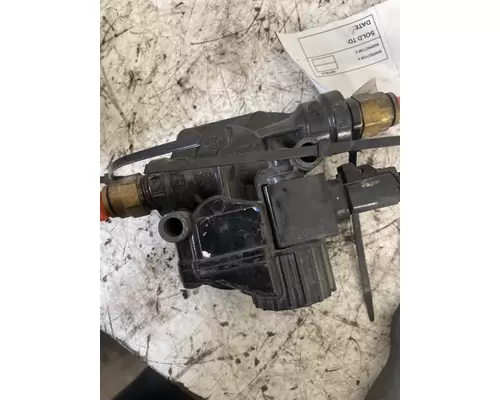 INTERNATIONAL LT625 Valve, ABS